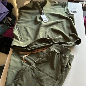 Figs - Olive Green Sleeveless Top and Pants Set